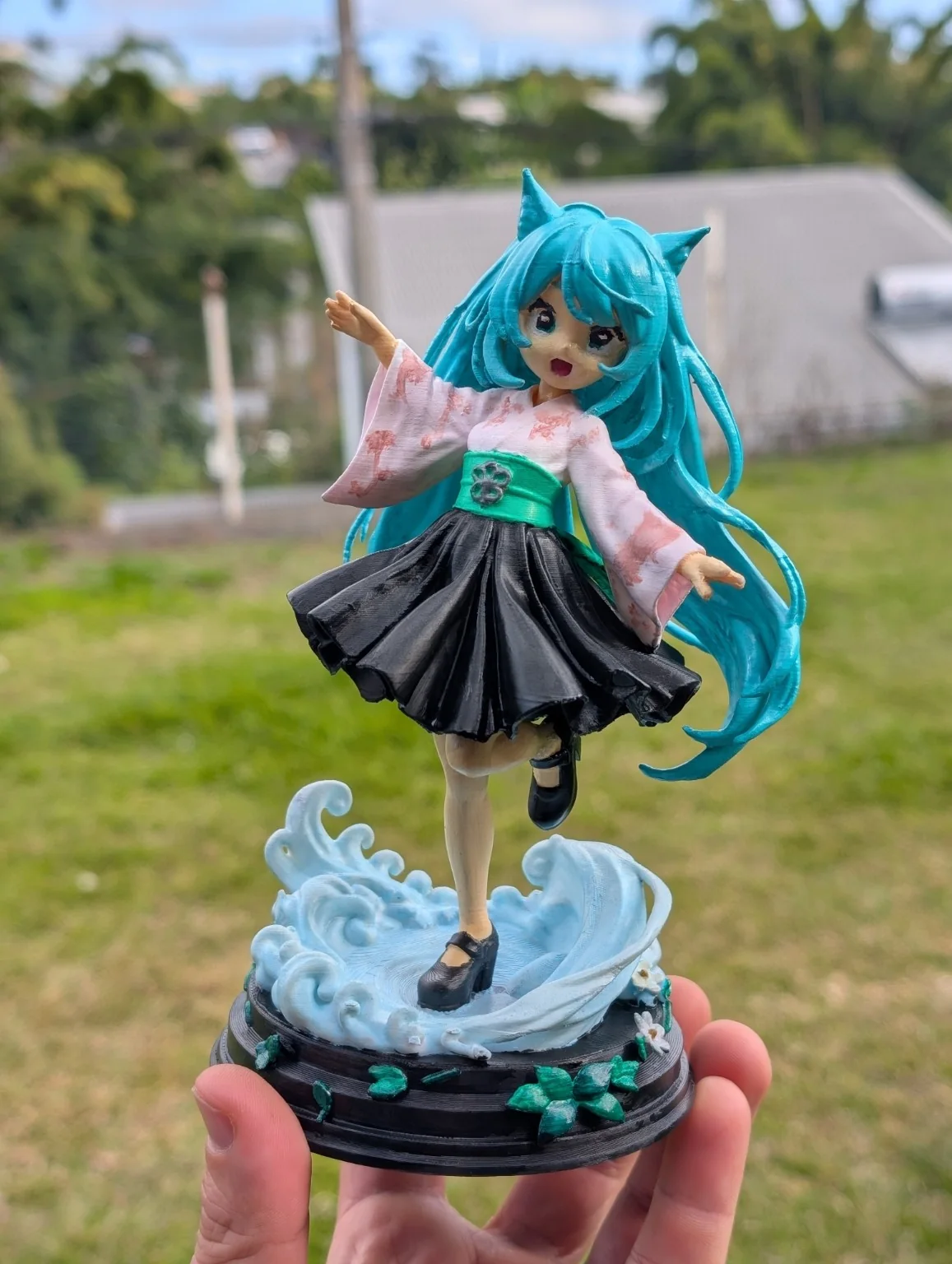 Figurine terminée photographiée à La Réunion